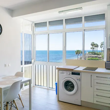 Sea Views Апартаменты