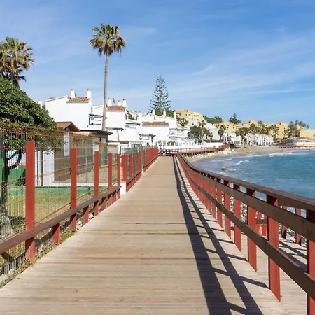 Sea Views Апартаменты *